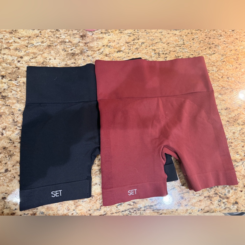 SET Active BUNDLE Women's Black and Maroon Bike Shorts - Picture 4 of 6